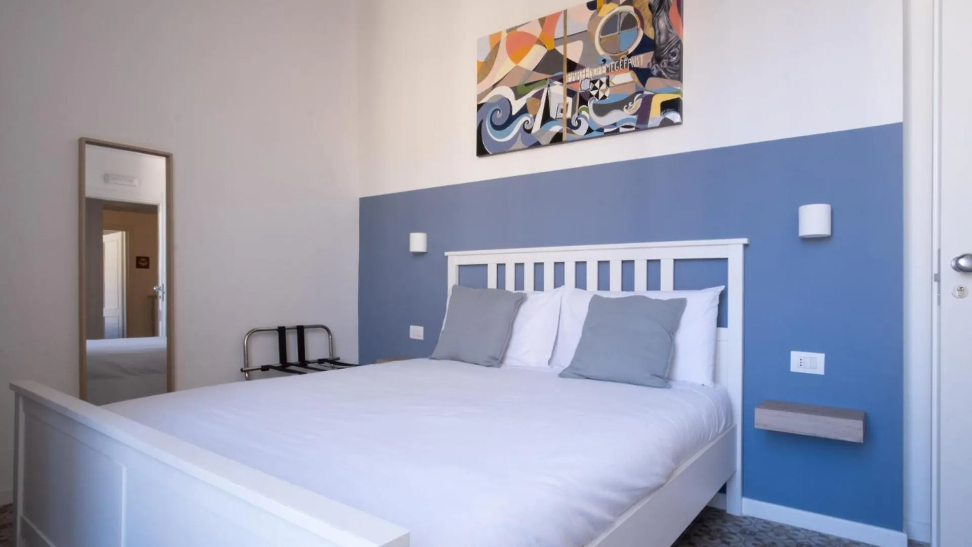 Decumano 43 Rooms Naples Italy